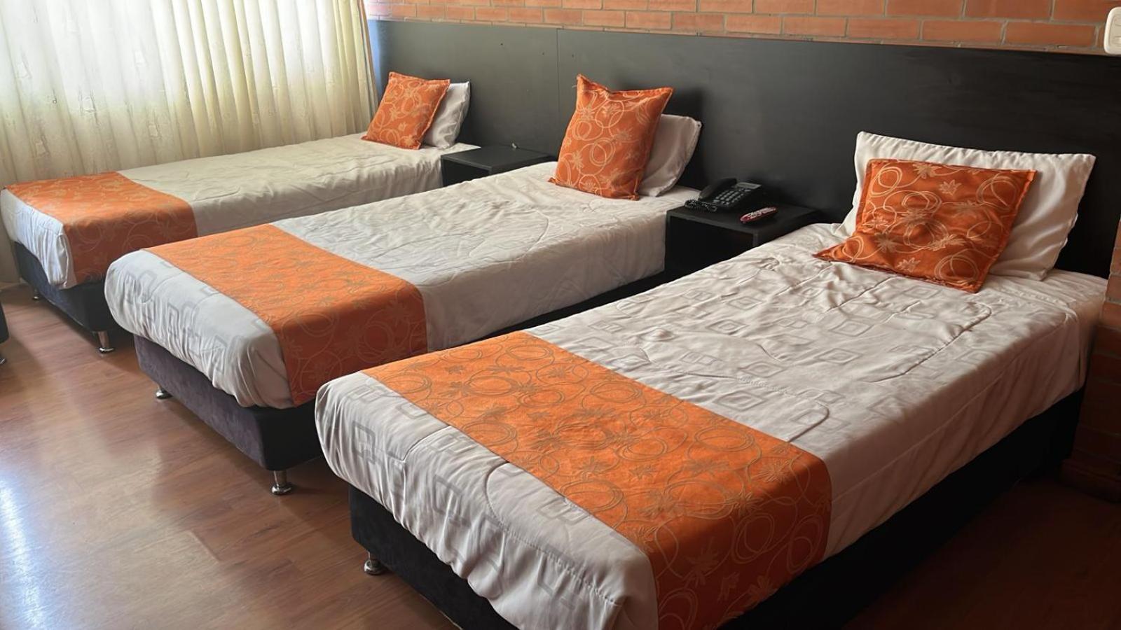 Hotel Bogota Astral Exterior foto