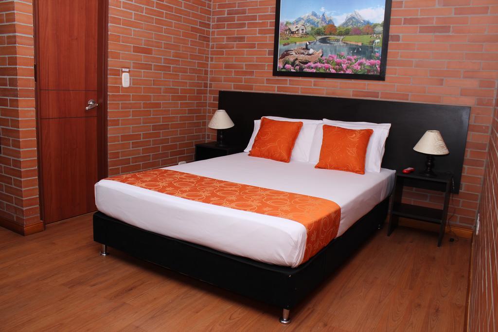 Hotel Bogota Astral Exterior foto